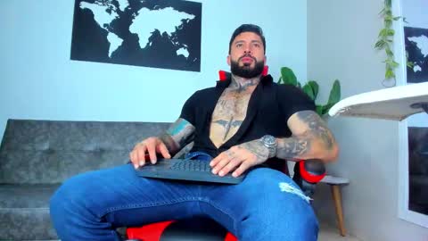 Snapshot of alessrose22 chatting on February 24, 7:45 pm Aless Rose online show from February 24, 7:45 pm