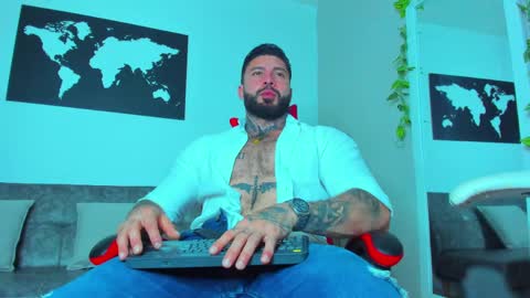 Aless Rose online show from April 9, 8:25 pm