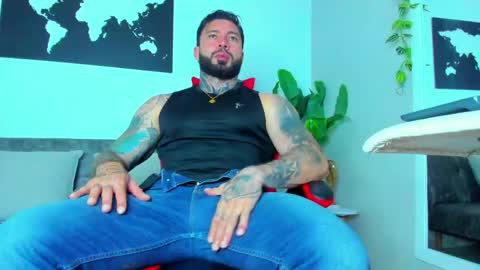 Snapshot of alessrose22 chatting on May 5, 9:23 pm Aless Rose online show from May 5, 9:23 pm