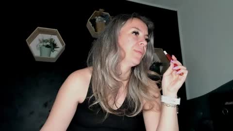 Snapshot of alesys69 chatting on April 26, 9:23 pm alesys69 online show from April 26, 9:23 pm