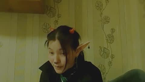 Vikki online show from February 15, 6:04 pm