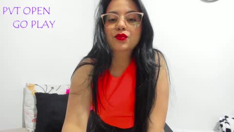 Snapshot of aleteacher chatting on January 25, 7:39 pm Alejandra online show from January 25, 7:39 pm