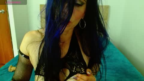 Snapshot of alettallove chatting on May 18, 2:45 pm alettallove online show from May 18, 2:45 pm