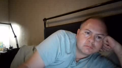 aleveg__101 online show from June 16, 2:14 am