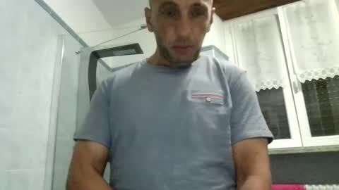 Snapshot of alex120475 chatting on April 29, 10:49 pm alex120475 online show from April 29, 10:49 pm