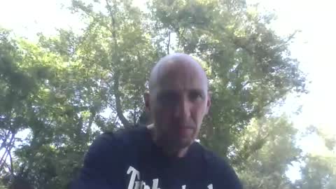 Snapshot of alex120475 chatting on May 26, 12:23 pm alex120475 online show from May 26, 12:23 pm