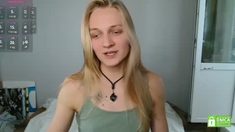 Snapshot of alex626506 chatting on June 21, 3:47 pm Alex online show from June 21, 3:47 pm
