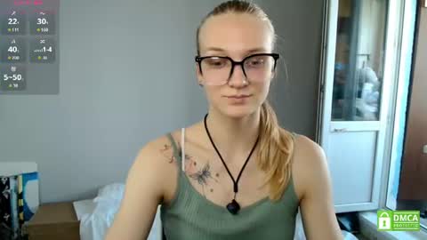 Snapshot of alex626506 chatting on July 3, 8:43 am Alex online show from July 3, 8:43 am
