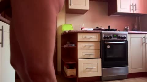 Snapshot of alex7434s chatting on February 28, 8:42 am alex7434s online show from February 28, 8:42 am