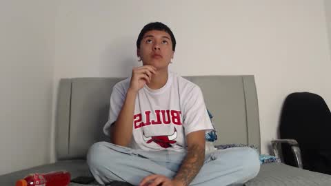 Owen online show from March 3, 3:12 am