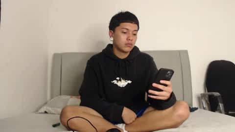 Snapshot of alex__lover chatting on April 23, 2:02 am Owen online show from April 23, 2:02 am