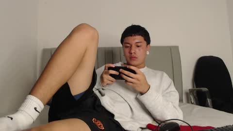 Snapshot of alex__lover chatting on April 23, 6:54 pm Owen online show from April 23, 6:54 pm