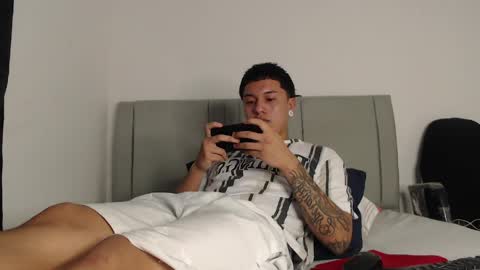 Snapshot of alex__lover chatting on April 30, 6:58 pm Owen online show from April 30, 6:58 pm