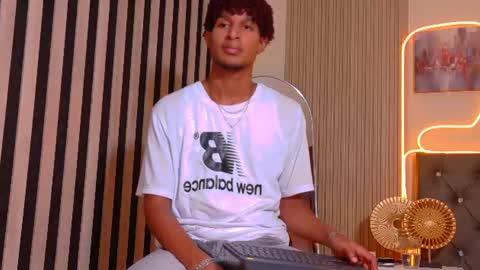 Snapshot of alex_bloom_ chatting on July 30, 7:46 pm Alexander online show from July 30, 7:46 pm