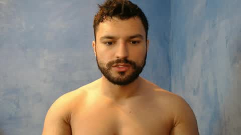 Snapshot of alex_blu chatting on June 17, 12:46 am Alex online show from June 17, 12:46 am