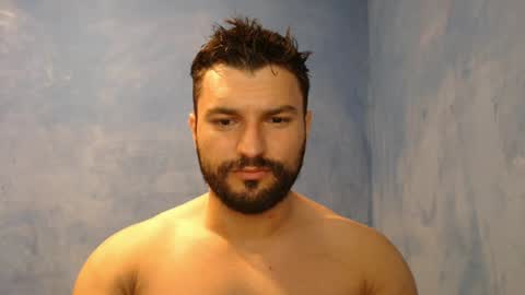 Snapshot of alex_blu chatting on June 18, 11:25 am Alex online show from June 18, 11:25 am