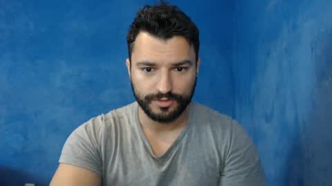 Snapshot of alex_blu chatting on June 21, 6:05 am Alex online show from June 21, 6:05 am