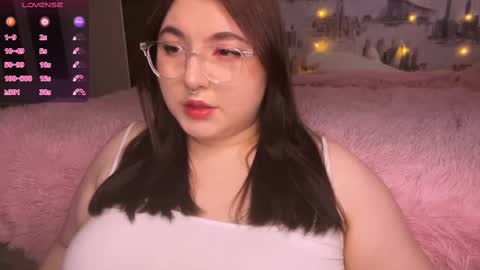 Snapshot of alex_dreams_ chatting on December 22, 10:06 am Alex online show from December 22, 10:06 am