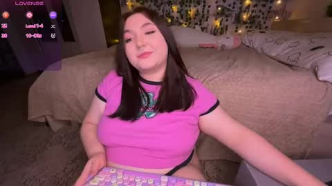 Snapshot of alex_dreams_ chatting on February 11, 8:20 pm Alex online show from February 11, 8:20 pm