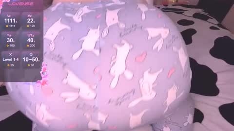 Snapshot of alex_dreams_ chatting on December 20, 9:27 am Alex online show from December 20, 9:27 am