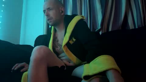 alex_essex69 online show from September 22, 12:01 am