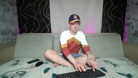 Snapshot of alex_foxy_man chatting on September 23, 7:06 pm Alex online show from September 23, 7:06 pm