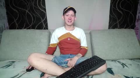 Snapshot of alex_foxy_man chatting on September 29, 9:41 pm Alex online show from September 29, 9:41 pm