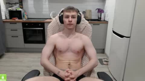 Snapshot of alex_gotcha chatting on February 14, 2:41 am Alex online show from February 14, 2:41 am