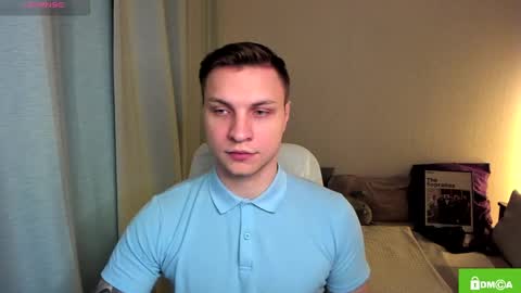 Snapshot of alex_milson chatting on May 15, 1:23 am alex_milson online show from May 15, 1:23 am