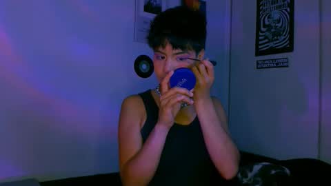 Snapshot of alex_one888 chatting on October 21, 12:11 am Alex online show from October 21, 12:11 am