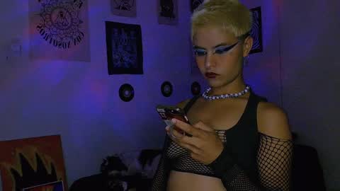 Alex online show from April 11, 12:15 am