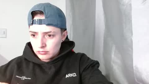 Snapshot of alex_parker07 chatting on May 22, 2:51 am Alex Parker online show from May 22, 2:51 am
