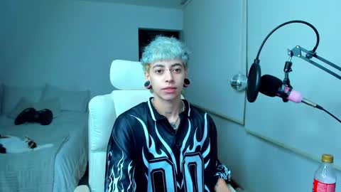 Residente0xxx online show from February 10, 6:50 am