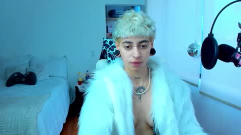 Residente0xxx online show from February 11, 10:26 pm