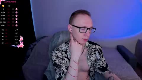 alex_silent online show from October 19, 11:55 am