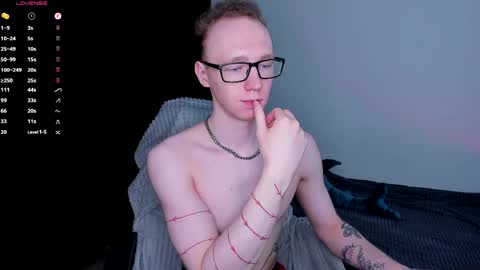 Snapshot of alex_silent chatting on May 11, 4:04 pm alex_silent online show from May 11, 4:04 pm
