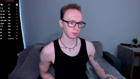 Snapshot of alex_silent chatting on June 3, 11:35 am alex_silent online show from June 3, 11:35 am