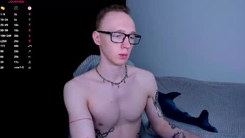 Snapshot of alex_silent chatting on June 9, 4:51 pm alex_silent online show from June 9, 4:51 pm