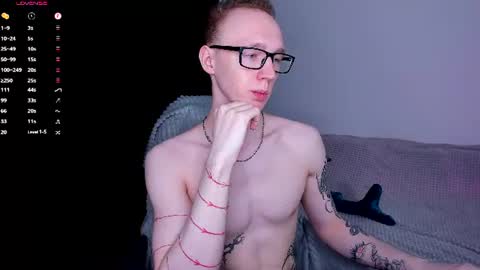 Snapshot of alex_silent chatting on June 23, 3:32 pm alex_silent online show from June 23, 3:32 pm