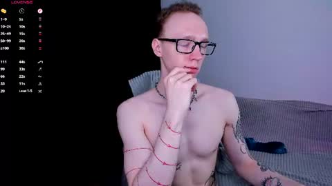 Snapshot of alex_silent chatting on July 9, 6:12 pm alex_silent online show from July 9, 6:12 pm
