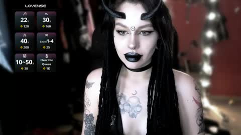 Snapshot of alex_succubus chatting on June 8, 5:30 am Alex Succubus online show from June 8, 5:30 am