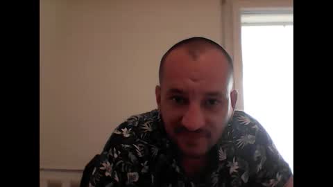 Snapshot of alex_vlad chatting on May 18, 1:06 pm Alexandru online show from May 18, 1:06 pm