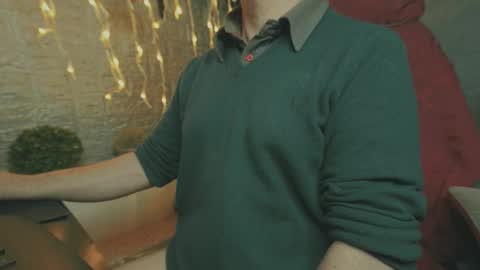 Snapshot of alex_volo chatting on January 9, 4:21 pm Alex online show from January 9, 4:21 pm
