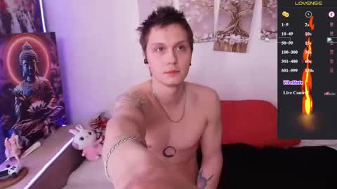 Snapshot of alex_wandhot chatting on April 30, 2:18 am Alex WandHot online show from April 30, 2:18 am