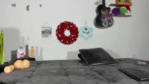 Snapshot of alex_woll11 chatting on December 22, 9:42 pm Alex Woll online show from December 22, 9:42 pm