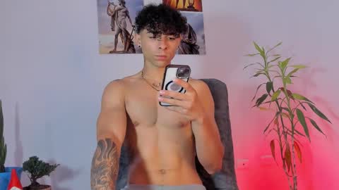 Snapshot of alex_zt chatting on February 23, 6:05 pm x online show from February 23, 6:05 pm