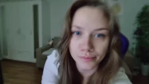 Snapshot of alexa_feels chatting on June 28, 4:24 pm Little Duck homie online show from June 28, 4:24 pm