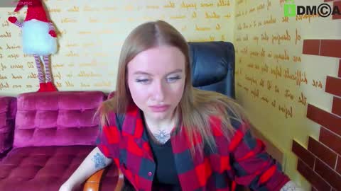 Snapshot of alexa_glory chatting on December 19, 1:29 pm Alexa online show from December 19, 1:29 pm