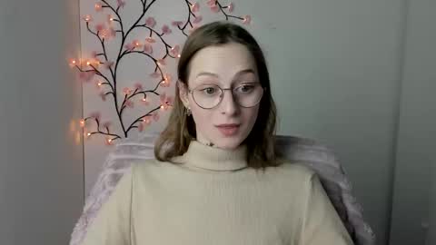 Snapshot of alexa_kittie chatting on April 30, 8:57 pm Alexa online show from April 30, 8:57 pm
