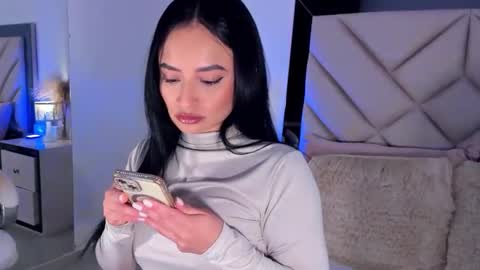 Snapshot of alexa_tobar chatting on May 20, 10:16 pm alexa_tobar online show from May 20, 10:16 pm